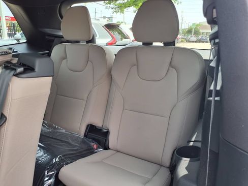 New 2026 Volvo XC90 B5 Plus AWD/4WD image 17
