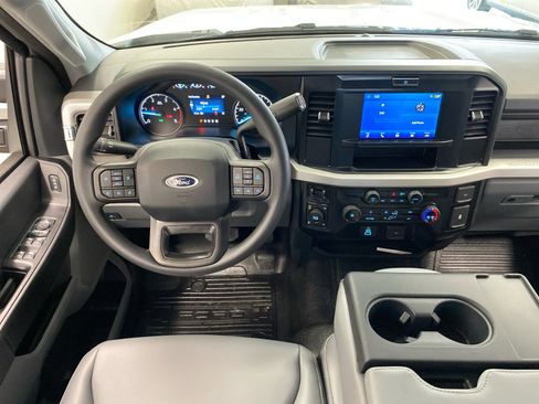 New 2026 Ford F250 XL w/ XL Driver Assist Package AWD/4WD image 22