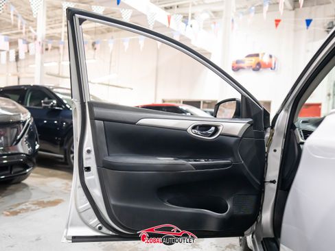 Used 2014 Nissan Sentra SV w/ SV Driver Package image 37