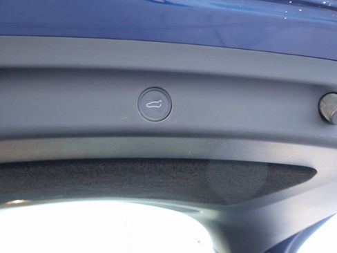 Used 2020 Tesla Model Y Long Range image 21