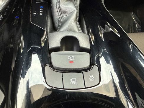 Used 2020 Toyota C-HR XLE image 34