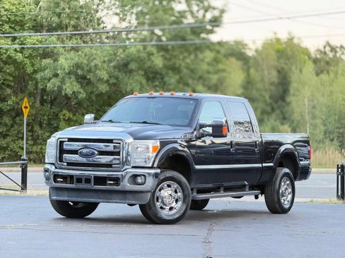 Used 2015 Ford F250 Lariat w/ Chrome Package AWD/4WD image 2