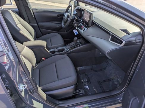 Used 2023 Toyota Corolla LE image 5