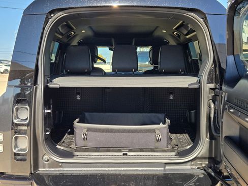 Used 2024 Land Rover Defender 110 X image 26