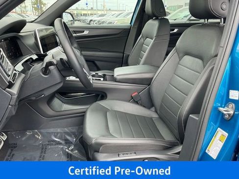Certified 2025 Volkswagen Atlas Cross Sport SEL R-Line AWD/4WD image 16
