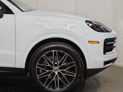 New 2026 Porsche Cayenne image 11