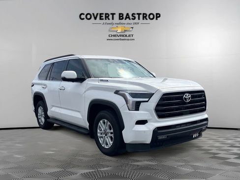 Used 2025 Toyota Sequoia SR5 image 7