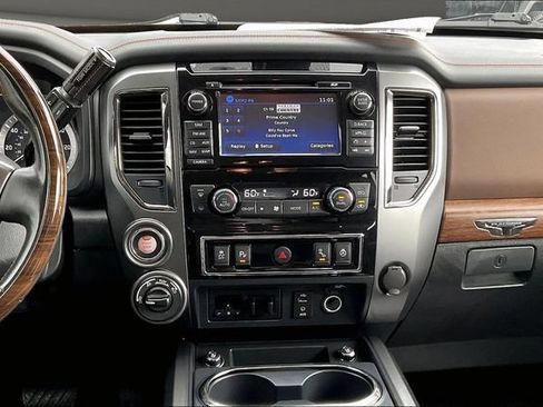 Used 2017 Nissan Titan Platinum Reserve AWD/4WD image 6