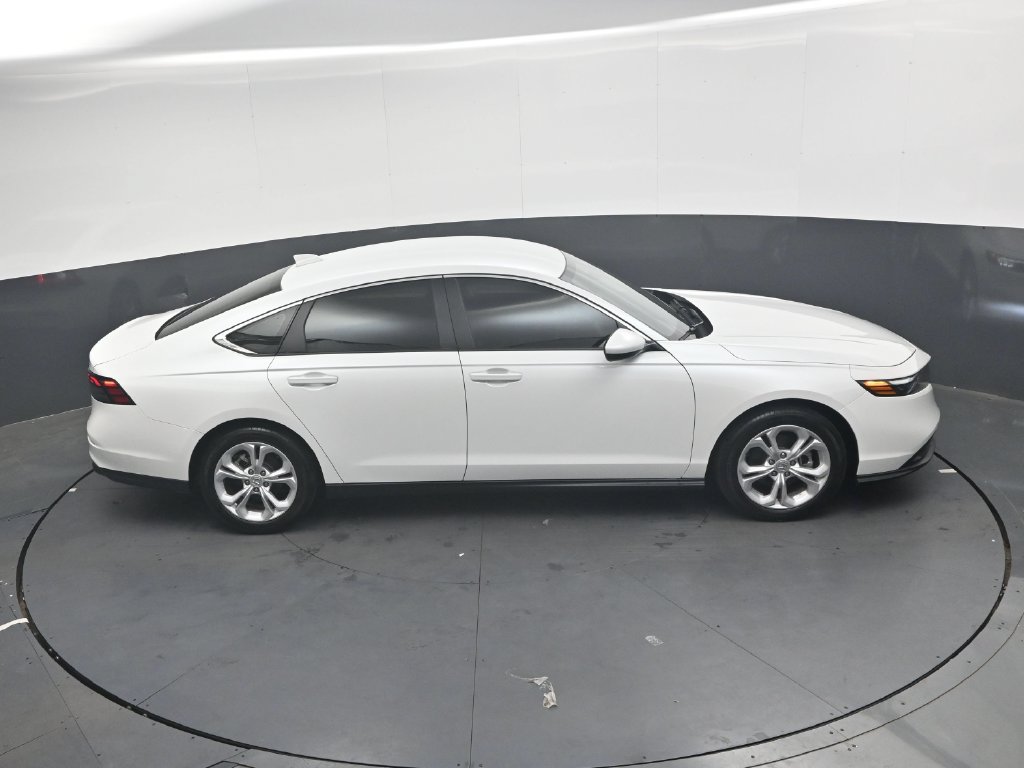Certified 2025 Honda Accord LX image 23
