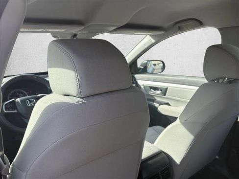 Used 2018 Honda CR-V LX image 14