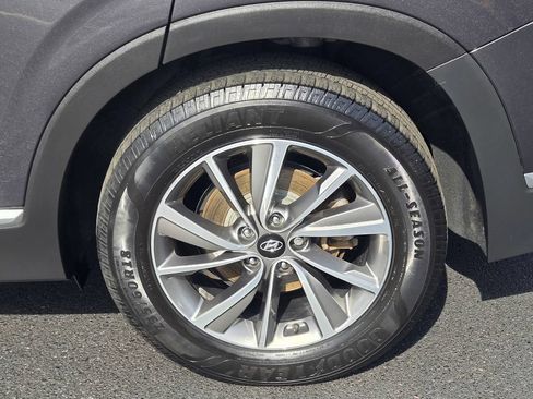 Used 2020 Hyundai Santa Fe SEL w/ Convenience + Premium Package AWD/4WD image 28