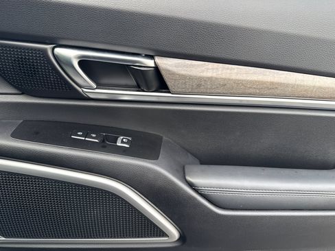 Used 2022 Kia Telluride EX w/ EX Premium Package image 24