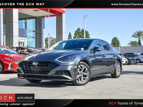 Used 2023 Hyundai Sonata SEL w/ Preferred Accessory Package image 1