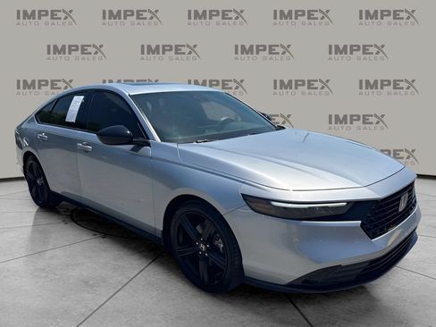 Used 2025 Honda Accord Sport image 7