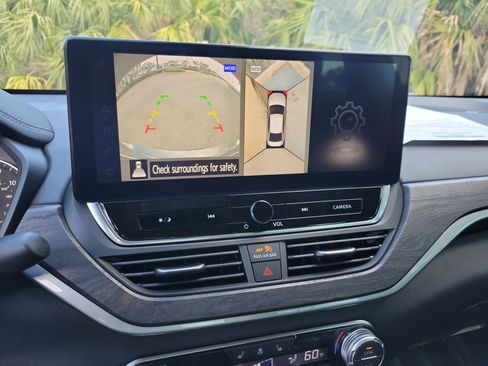 Used 2024 Nissan Altima 2.5 SL image 19