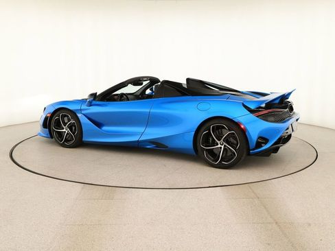 Used 2024 McLaren 750S Spider RWD image 4