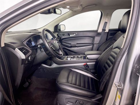 Used 2024 Ford Edge SEL image 5