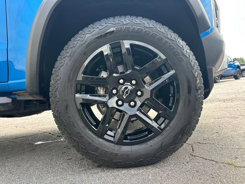 Used 2024 Chevrolet Colorado Trail Boss w/ Advanced Trailering Package AWD/4WD image 13