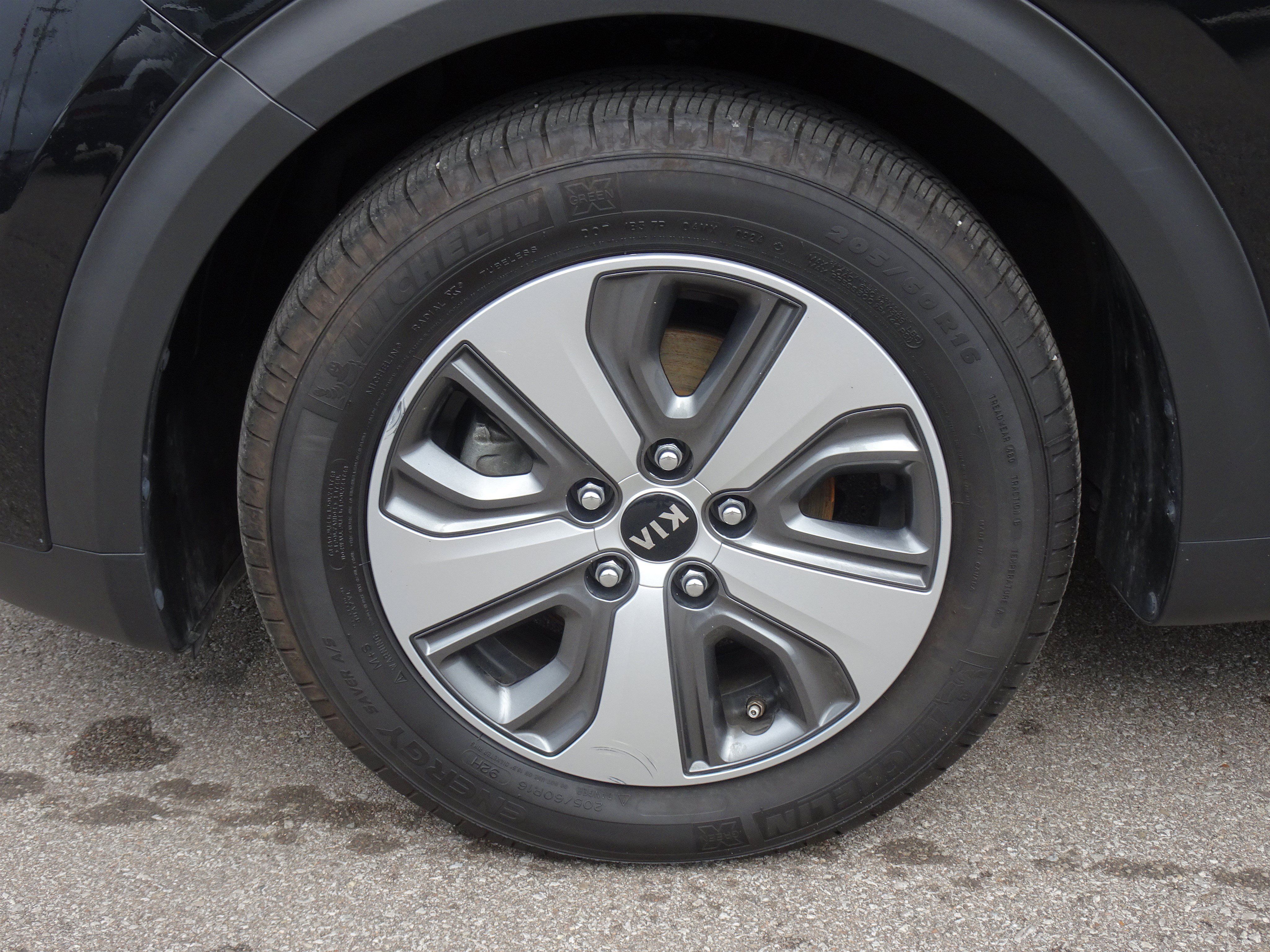 Used 2019 Kia Niro LX FWD image 26