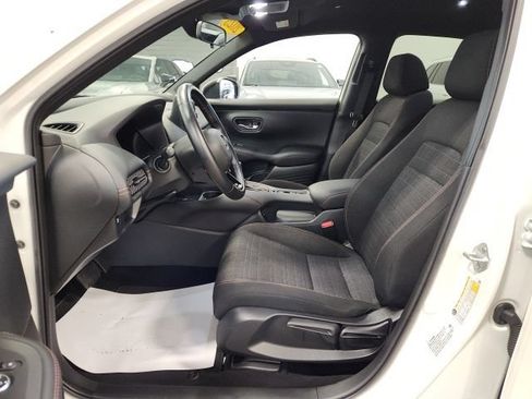 Certified 2025 Honda HR-V Sport image 10
