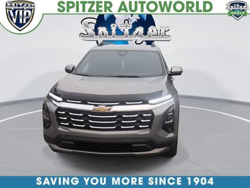 Used 2025 Chevrolet Equinox LT w/ Convenience Package II AWD/4WD image 4