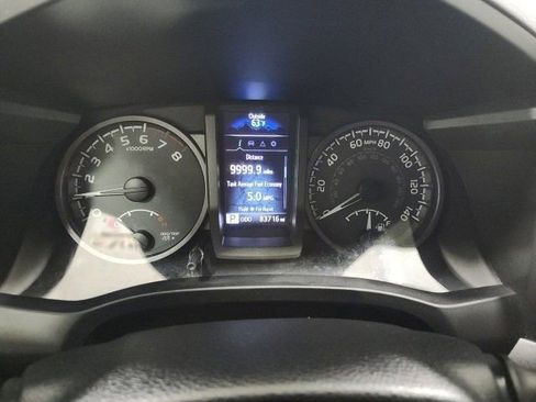 Used 2019 Toyota Tacoma TRD Sport image 26