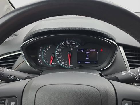 Used 2019 Chevrolet Trax LT w/ LT Convenience Package AWD/4WD image 10