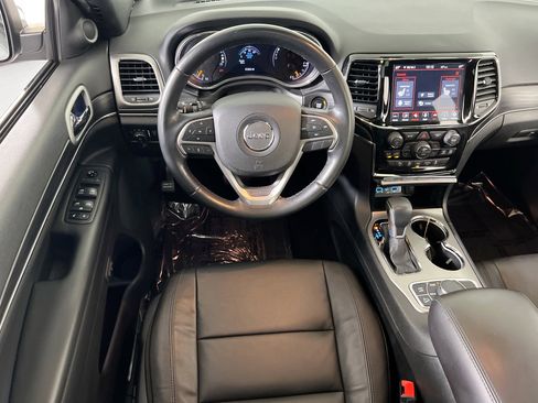 Used 2021 Jeep Grand Cherokee Limited image 23
