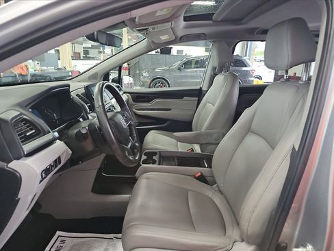 Used 2024 Honda Odyssey EX-L image 7