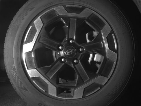 Used 2025 Hyundai Santa Fe SEL FWD image 16