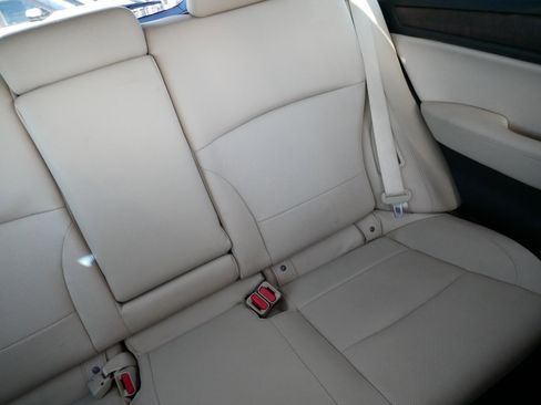 Used 2017 Subaru Outback 2.5i Limited w/ Popular Package #5 image 14