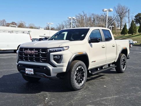 New 2026 GMC Canyon AT4 w/ Technology Plus Package AWD/4WD image 7