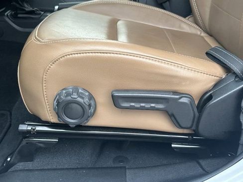 Certified 2022 Jeep Wrangler Unlimited Sahara w/ Cold Weather Group image 11