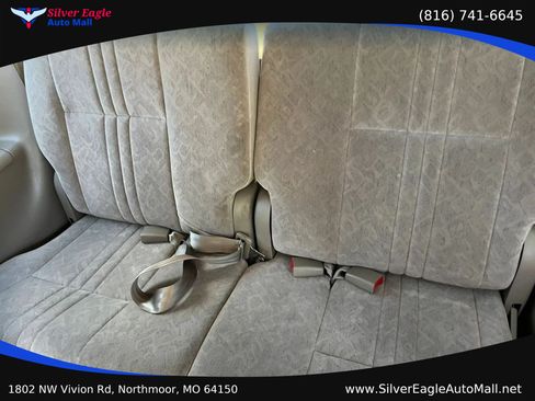 Used 2000 Toyota Sienna LE FWD image 9