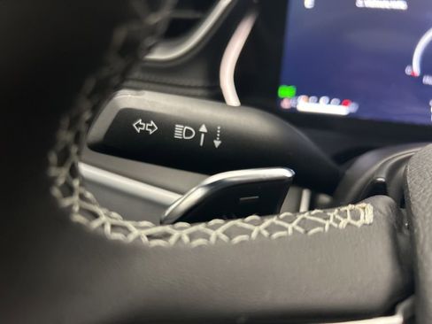 New 2025 Jeep Grand Cherokee Altitude image 35