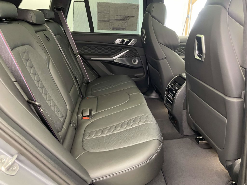 New 2026 BMW X5 M Competition w/ Executive Package AWD/4WD image 18