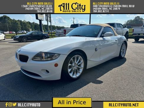 Used 2005 BMW Z4 2.5i image 3