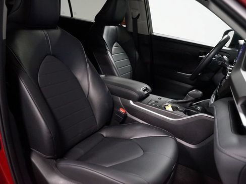 Certified 2025 Toyota Highlander XLE AWD/4WD image 28