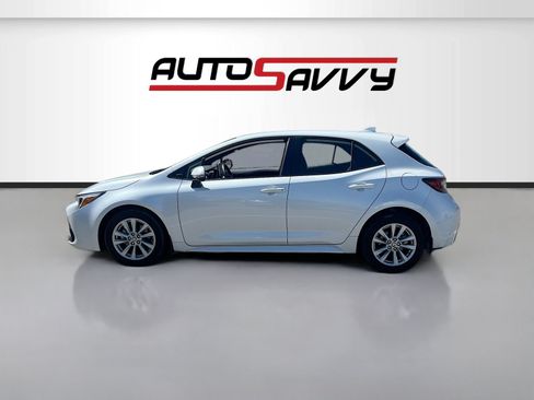 Used 2025 Toyota Corolla SE FWD image 4
