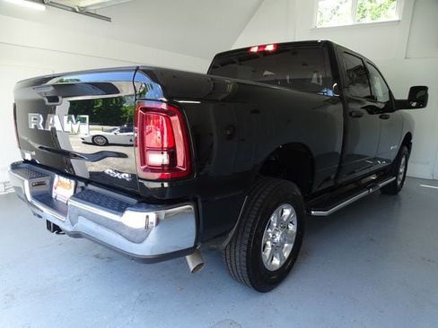 Certified 2025 RAM 2500 Big Horn AWD/4WD image 22
