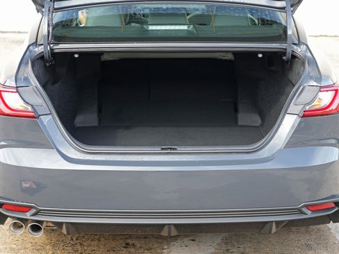 Used 2026 Toyota Camry SE FWD image 9