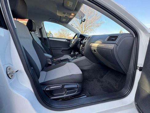 Used 2018 Volkswagen Jetta S FWD image 30