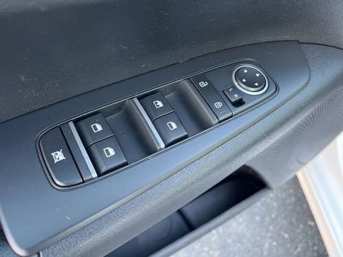 Used 2019 Kia Forte LXS image 23