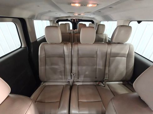 Used 2019 Nissan NV 3500 SL RWD image 17