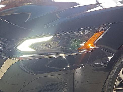 Used 2023 Nissan Altima 2.5 SL image 7