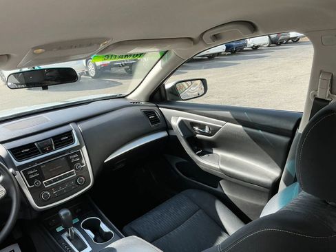 Used 2017 Nissan Altima 2.5 S w/ Power Driver Seat Package FWD image 16