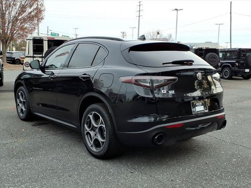 New 2025 Alfa Romeo Stelvio Sprint w/ Convenience Package AWD/4WD image 17