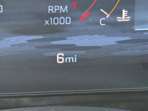 New 2026 Chevrolet Equinox ACTIV w/ Convenience Package III image 10