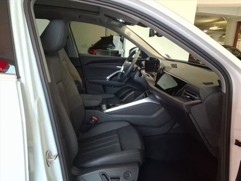 Used 2025 Audi Q5 Premium Plus w/ Premium Plus image 19