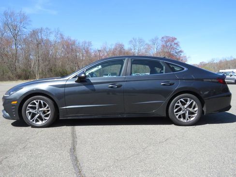 Used 2023 Hyundai Sonata SEL w/ Convenience Package FWD image 8